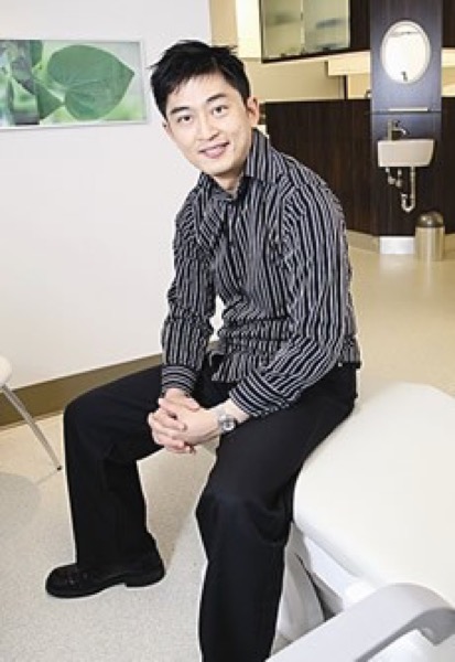 Dr. William Wong